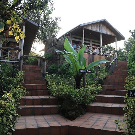 Nkuringo Bwindi Gorilla Lodge ภายนอก รูปภาพ
