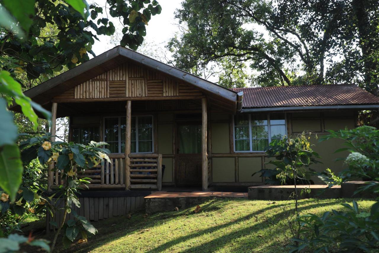 Nkuringo Bwindi Gorilla Lodge ภายนอก รูปภาพ