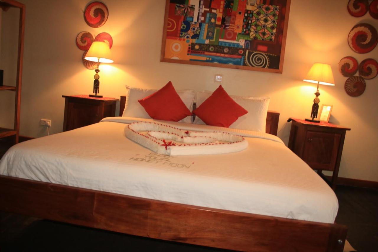Nkuringo Bwindi Gorilla Lodge ภายนอก รูปภาพ