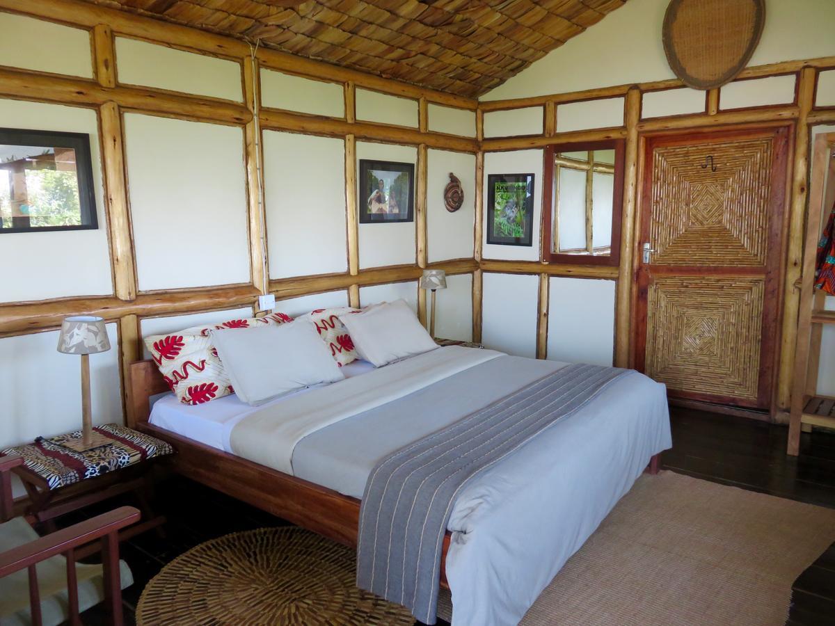 Nkuringo Bwindi Gorilla Lodge ภายนอก รูปภาพ