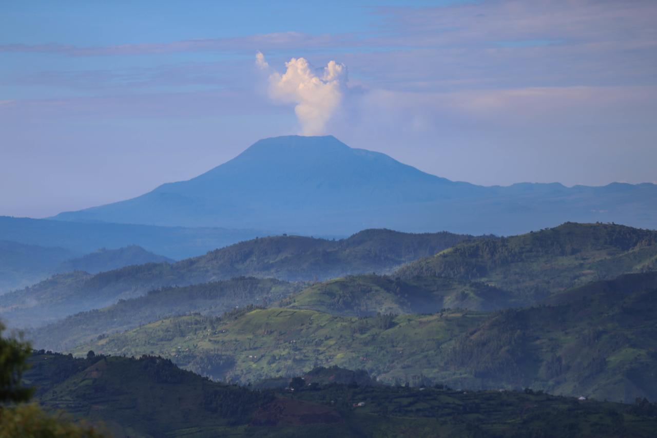 Nkuringo Bwindi Gorilla Lodge ภายนอก รูปภาพ